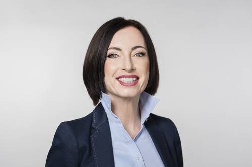 Dr. Manuela Macedonia idegtudós és író