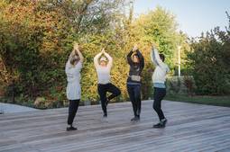 Jóga a Yoga-Deck-en a REDUCE