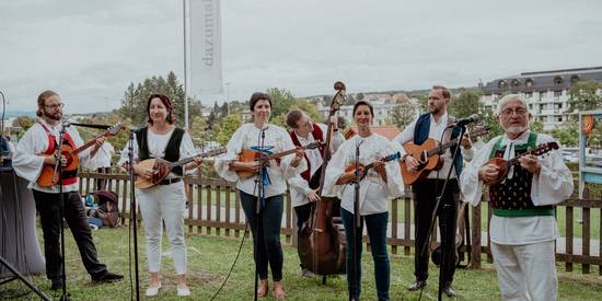 Tamburizza csoport Novi 