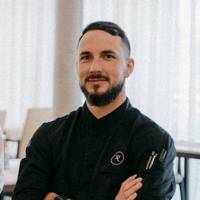 3 férfi a Kurrestaurantban – Joachim Kuzmits (segédszakács), Peter Toldi (étteremvezető), Marc Schrammel (szakács)